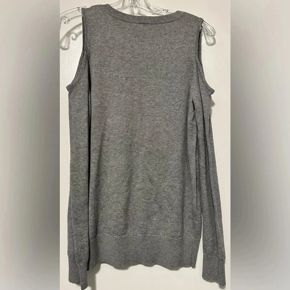 NWT Skies are blue embroidered cold shoulder sweater gray size S - Picture 5 of 8